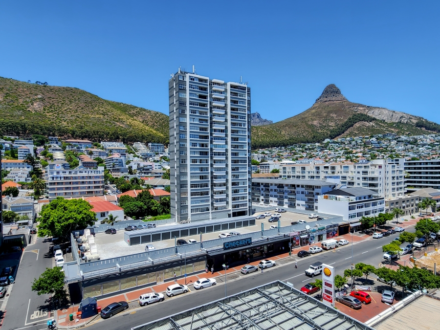 4 Bedroom Property for Sale in Sea Point Western Cape